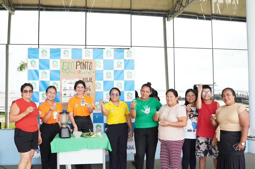 Ao final, participantes experimentaram o suco nutritivo preparado e ensinado pelas profissionais de saúde do CIIR 