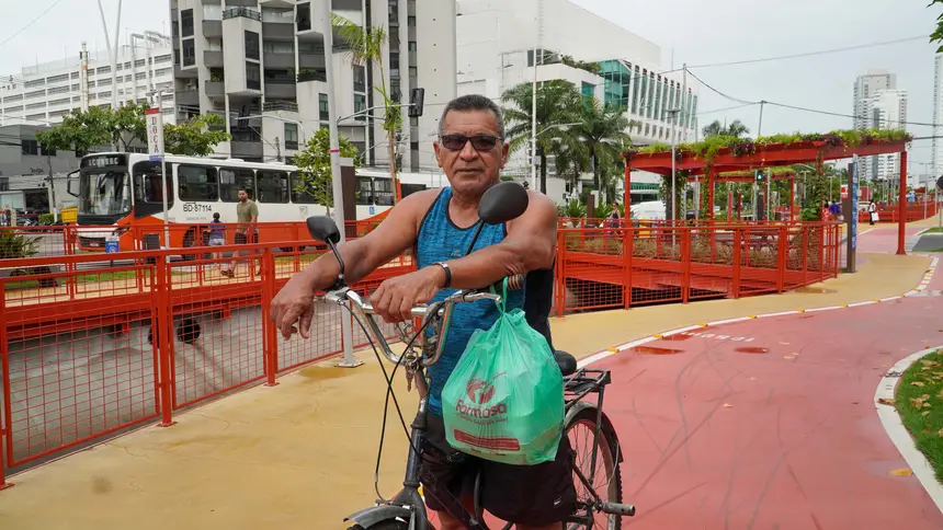 Nelson Almeida - Agente de portaria <div class='credito_fotos'>Foto: Vinicius Pinto / Ag. Pará &nbsp;&nbsp;|&nbsp;&nbsp; <a href='/midias/2026/originais/20260123101132-GF00026126-F00486582.jpg' download><i class='fa-solid fa-download'></i> Download</a></div>