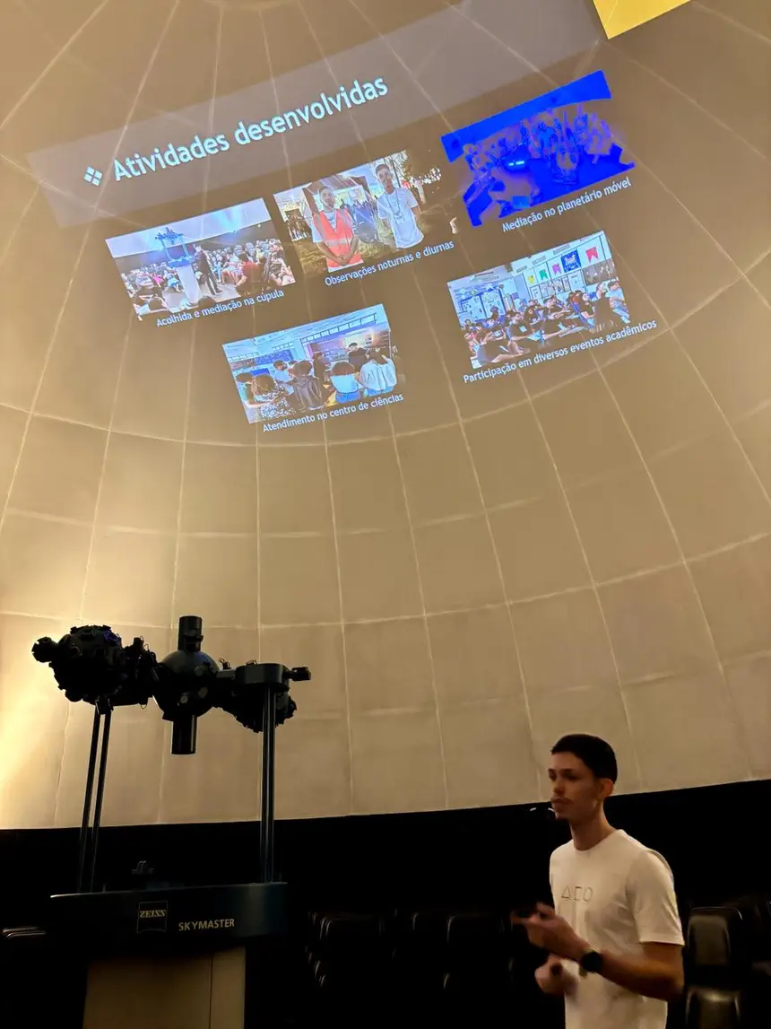 Guilherme Mateus, ex-estagiário de Física, destacou as contribuições do estágio para a sua trajetória profissional.