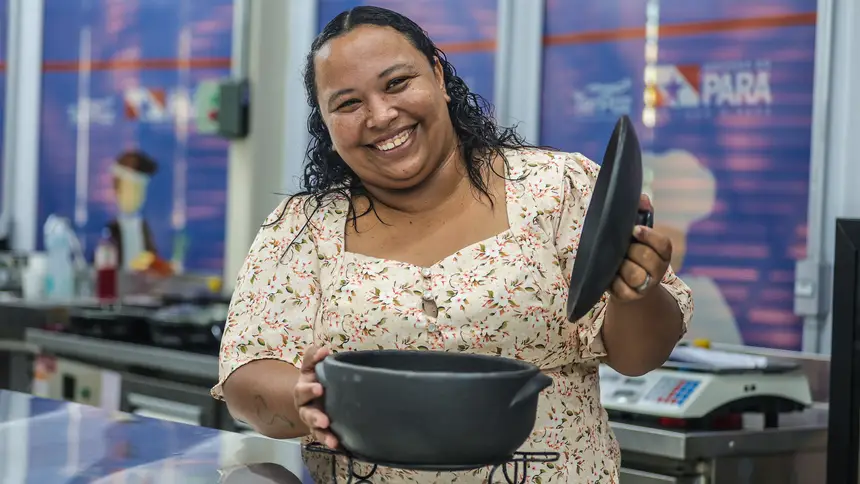 Sabrini silva Santos - dona casa <div class='credito_fotos'>Foto: Bruno Cruz / Ag. Pará &nbsp;&nbsp;|&nbsp;&nbsp; <a href='/midias/2026/originais/20260226120657-GF00026363-F00493552.jpg' download><i class='fa-solid fa-download'></i> Download</a></div>