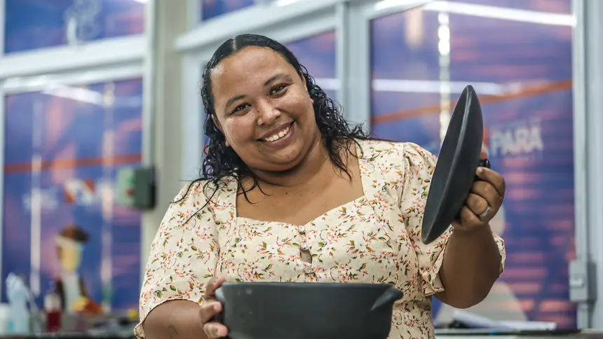 Sabrini silva Santos - dona casa <div class='credito_fotos'>Foto: Bruno Cruz / Ag. Pará &nbsp;&nbsp;|&nbsp;&nbsp; <a href='/midias/2026/originais/20260226120659-GF00026363-F00493553.jpg' download><i class='fa-solid fa-download'></i> Download</a></div>