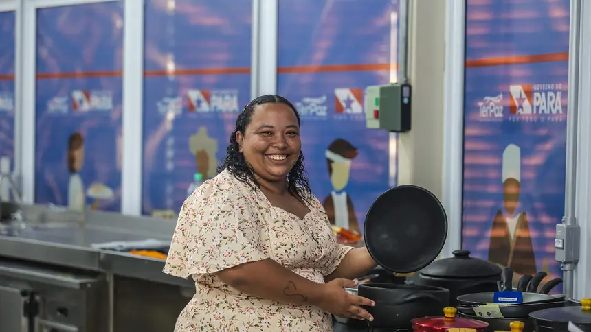 Sabrini silva Santos - dona casa <div class='credito_fotos'>Foto: Bruno Cruz / Ag. Pará &nbsp;&nbsp;|&nbsp;&nbsp; <a href='/midias/2026/originais/20260226120702-GF00026363-F00493555.jpg' download><i class='fa-solid fa-download'></i> Download</a></div>