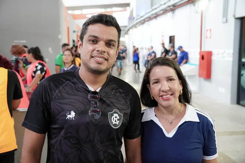 Felipe Ferreia e Fernanda Miranda <div class='credito_fotos'>Foto: João Caio / Ag. Pará &nbsp;&nbsp;|&nbsp;&nbsp; <a href='/midias/2026/originais/20260301204733-GF00026394-F00494561.jpg' download><i class='fa-solid fa-download'></i> Download</a></div>