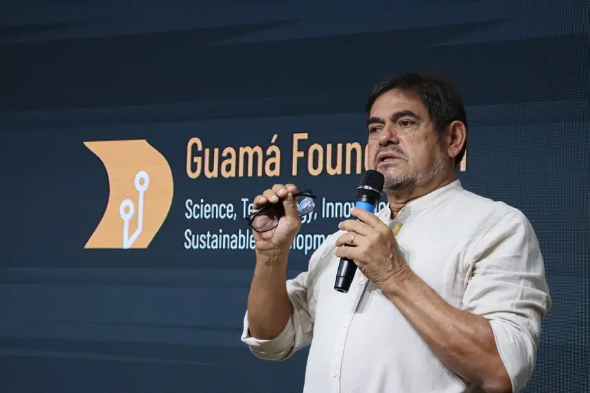 Professor João Weyl, diretor presidente da Fundação Guamá