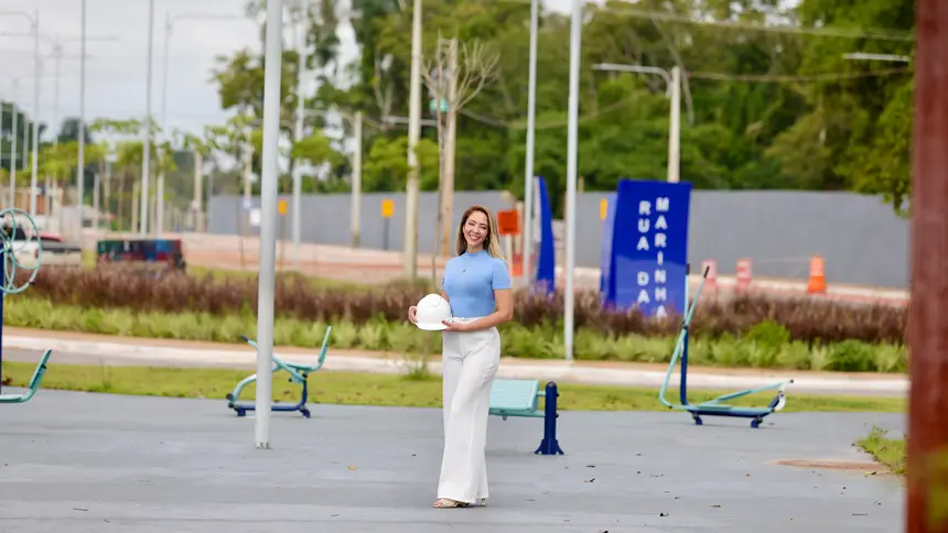 Naira Carvalho, arquiteta SEOP <div class='credito_fotos'>Foto: Bruno Cruz / Ag. Pará &nbsp;&nbsp;|&nbsp;&nbsp; <a href='/midias/2026/originais/20260304121037-GF00026417-F00495167.jpg' download><i class='fa-solid fa-download'></i> Download</a></div>