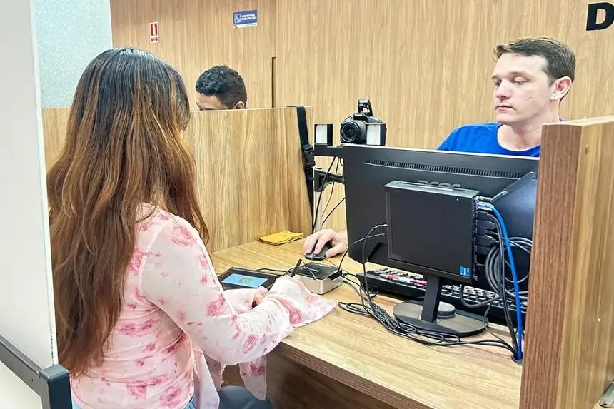 Coleta biométrica está entre os pcocedimentos obrigatórios para a obtenção da CNH