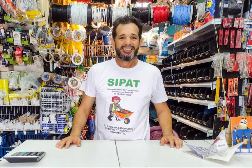 Após cerca de um ano em hemodiálise no HC, Fausto recuperou a função renal e retomou a rotina de trabalho