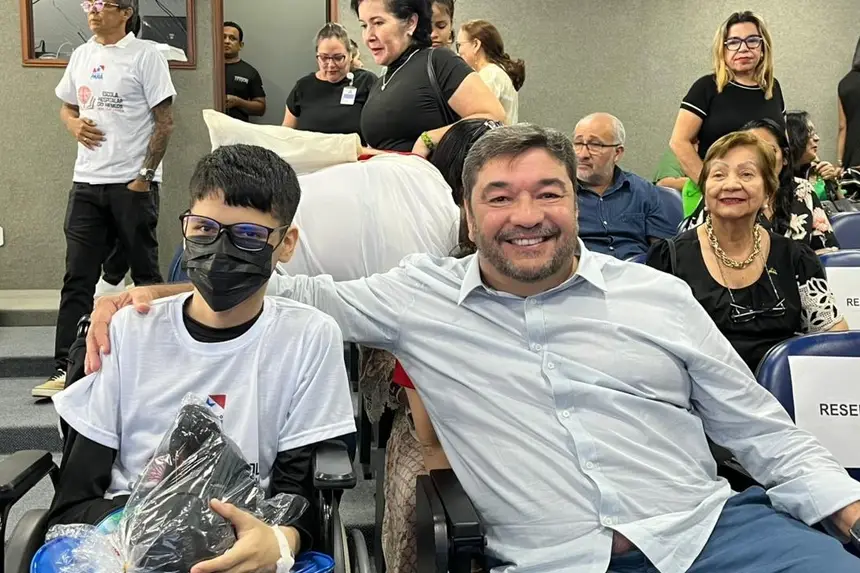 A iniciativa assegura atendimento educacional hospitalar e domiciliar a crianças, adolescentes e estudantes da EJA.