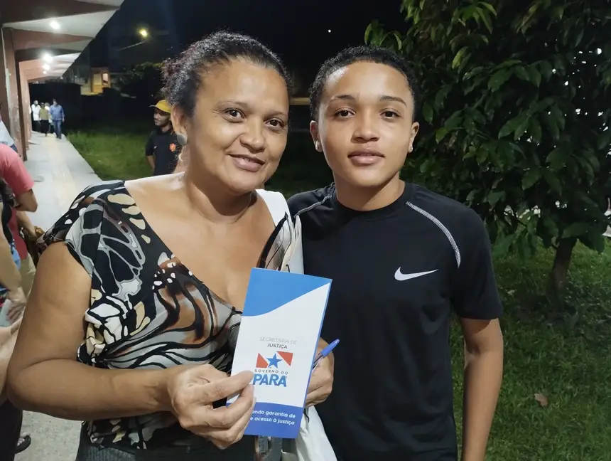  Séfora Lima conseguiiu o título de eleitor dos filho e encaminhamento para uma nova certidão 