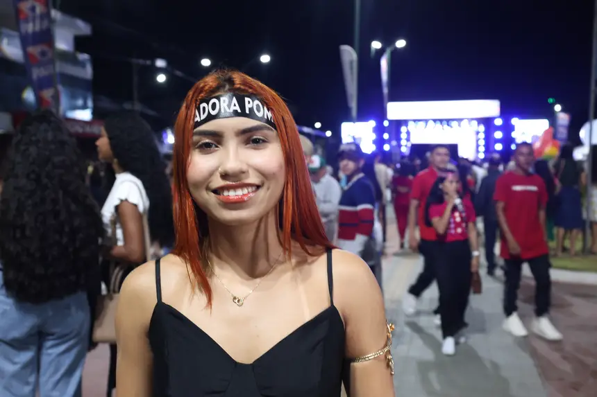 Gisele Gonçalves, estudante