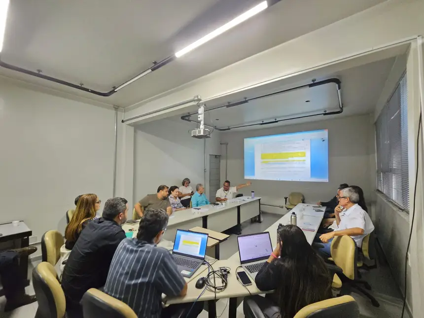 Grupo formado por representantes de instituições públicas e privadas reuniu hoje à tarde para alinhar os preparativos do Fundo Açaí 