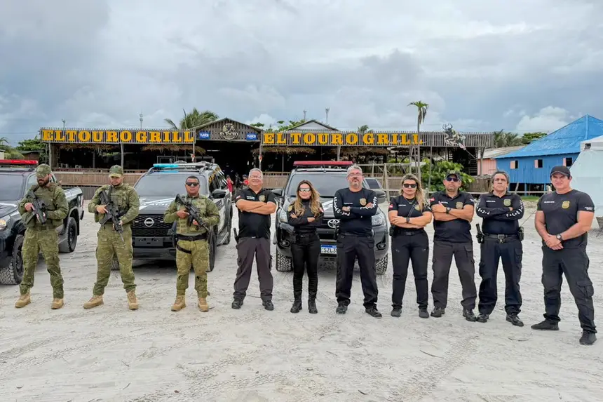 Equipes da DPA, com apoio da Core, durante fiscalização em Salinópolis 