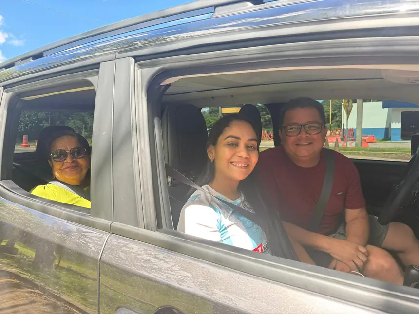 o enfermeiro Rômulo Fábio nao dispensa o cinto entre todos os ocupantes só veiculo