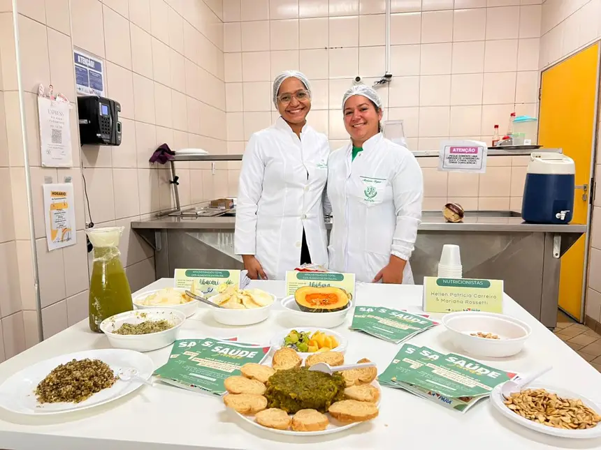 Com apoio do Serviço de Nutrição e Dietética (SND), a equipe preparou as receitas apresentadas durante a oficina