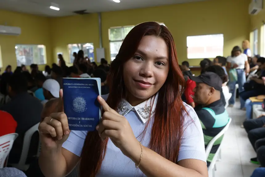 Ana Caroline, candidata a vaga do primeiro emprego
