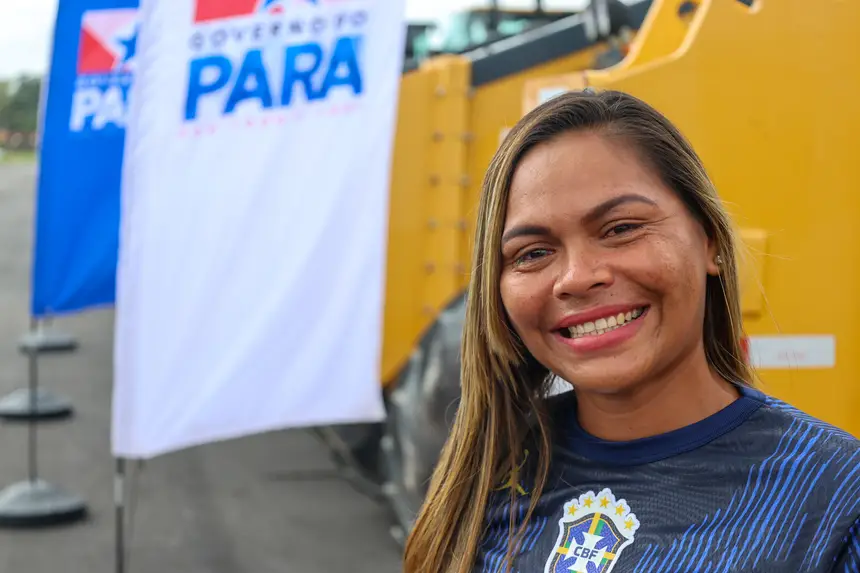 Jucelis Almeida, administradora, Mora na terra firme há 37 anos