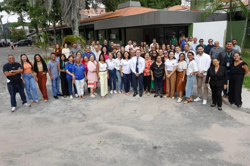 Equipe de servidores da Cohab
