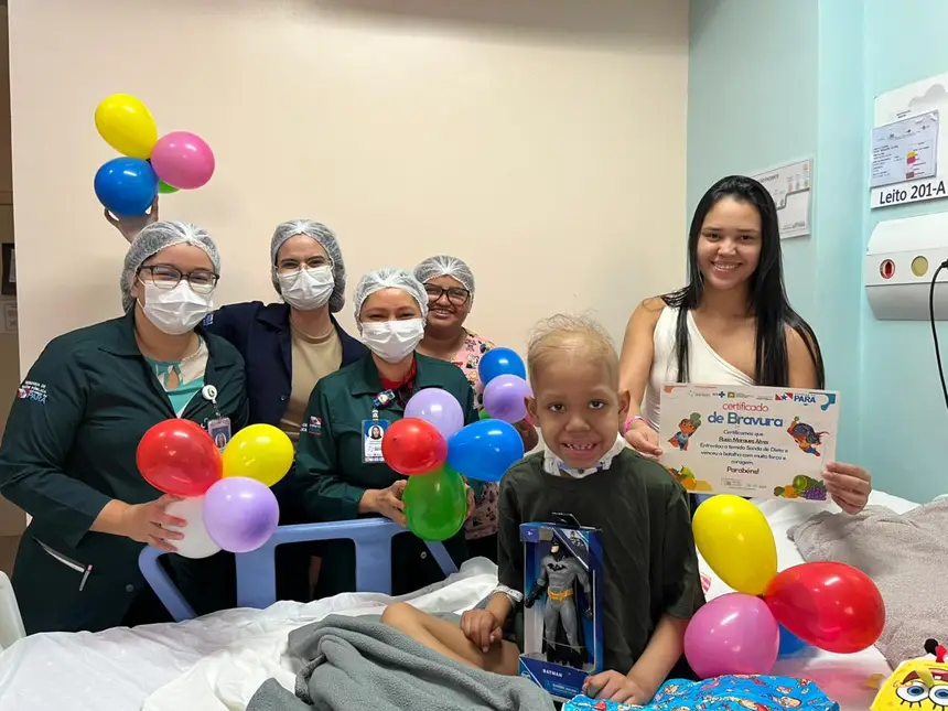 Cada evolução de Ruan Alves, de 6 anos, é comemorada pela equipe do Hospital Oncológico Infantil Octávio Lobo, em Belém