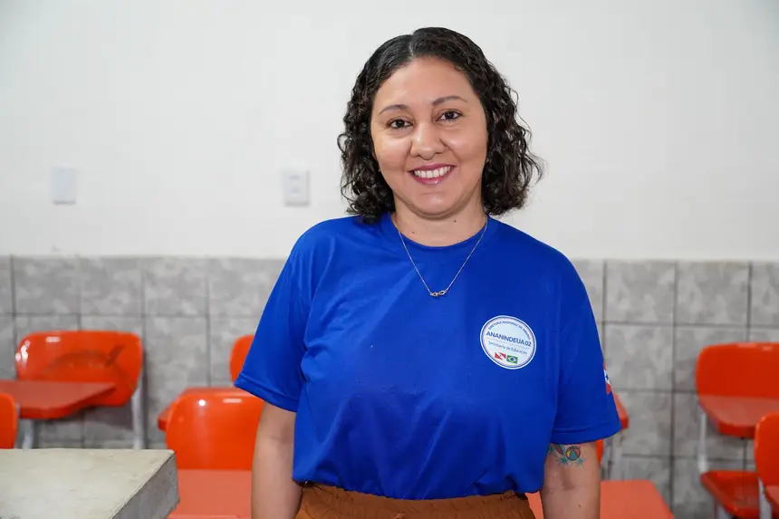 Brenda Costa - TAP técnica de apoio pedagógico da DRE (Diretoria Regional de Ensino) II Ananindeua <div class='credito_fotos'>Foto: João Caio / Ag. Pará &nbsp;&nbsp;|&nbsp;&nbsp; <a href='/midias/2026/originais/20260428120451-GF00026961-F00515914.jpg' download><i class='fa-solid fa-download'></i> Download</a></div>