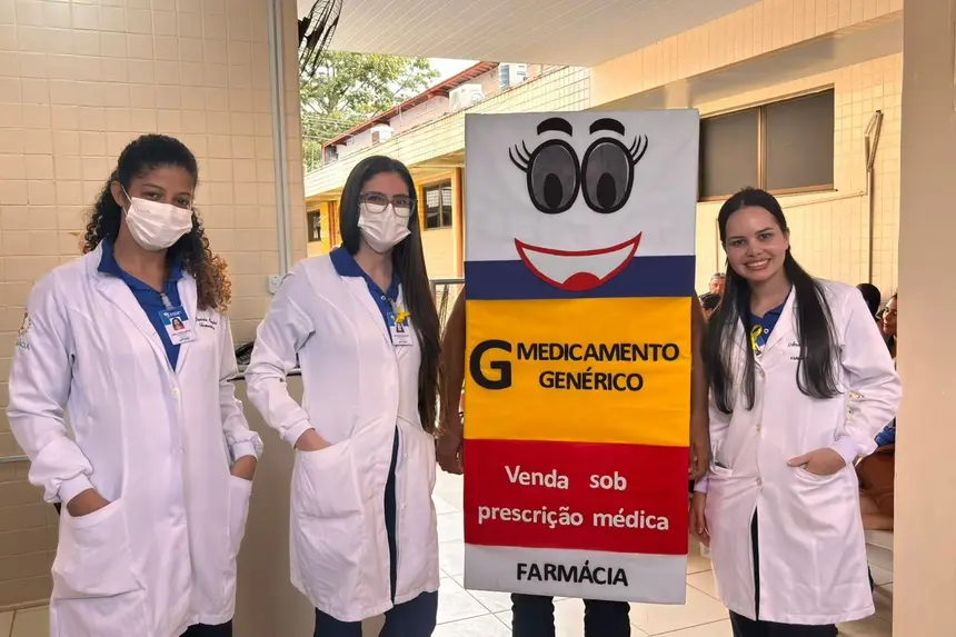 Farmacêuticas Daniela Mendes, Bruna Manfredi e Amanda Nunes foram as facilitadoras da ação destinada a usuários e profissionais no Hospital Geral de Tailândia