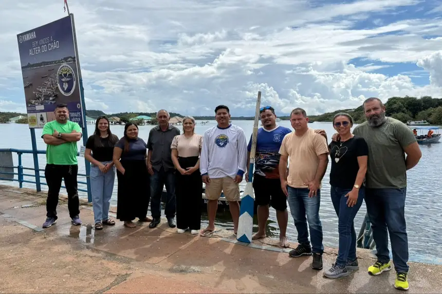 Equipe do Centro e Associação dos Catraeiros