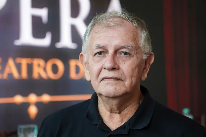 Edyr Algusto Proença
Diretor do Teatro da Paz <div class='credito_fotos'>Foto: João Caio / Ag. Pará &nbsp;&nbsp;|&nbsp;&nbsp; <a href='/midias/2026/originais/20260508124109-GF00027040-F00519480.jpg' download><i class='fa-solid fa-download'></i> Download</a></div>