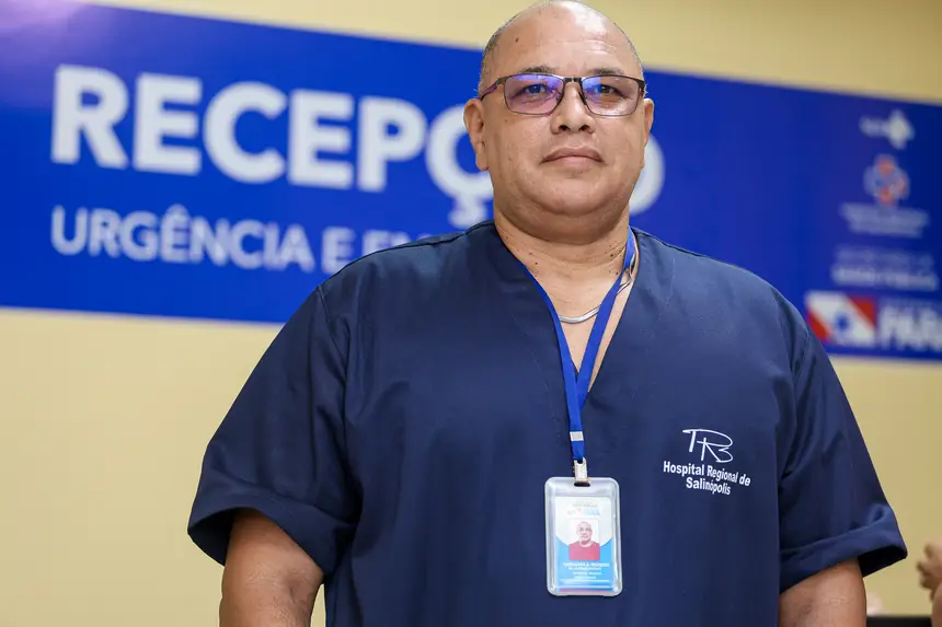 Ubirajara Moreira, agente administrativo recepcionista <div class='credito_fotos'>Foto: Bruno Cruz / Ag. Pará &nbsp;&nbsp;|&nbsp;&nbsp; <a href='/midias/2026/originais/20260508164055-GF00027038-F00519495.jpg' download><i class='fa-solid fa-download'></i> Download</a></div>