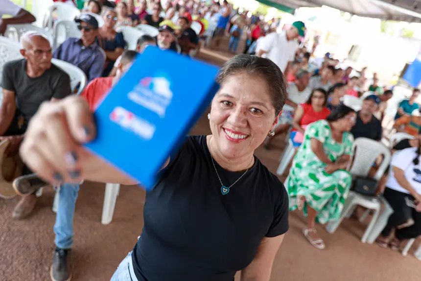 Michele das Neves, pequena agricultora <div class='credito_fotos'>Foto: Marcelo Lelis / Ag. Pará &nbsp;&nbsp;|&nbsp;&nbsp; <a href='/midias/2026/originais/20260513141548-GF00027076-F00520809.jpg' download><i class='fa-solid fa-download'></i> Download</a></div>