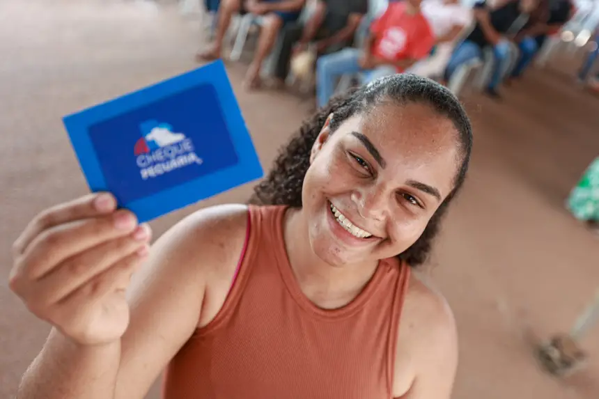 Aline de Sousa Gama, autônoma <div class='credito_fotos'>Foto: Marcelo Lelis / Ag. Pará &nbsp;&nbsp;|&nbsp;&nbsp; <a href='/midias/2026/originais/20260513141554-GF00027076-F00520812.jpg' download><i class='fa-solid fa-download'></i> Download</a></div>