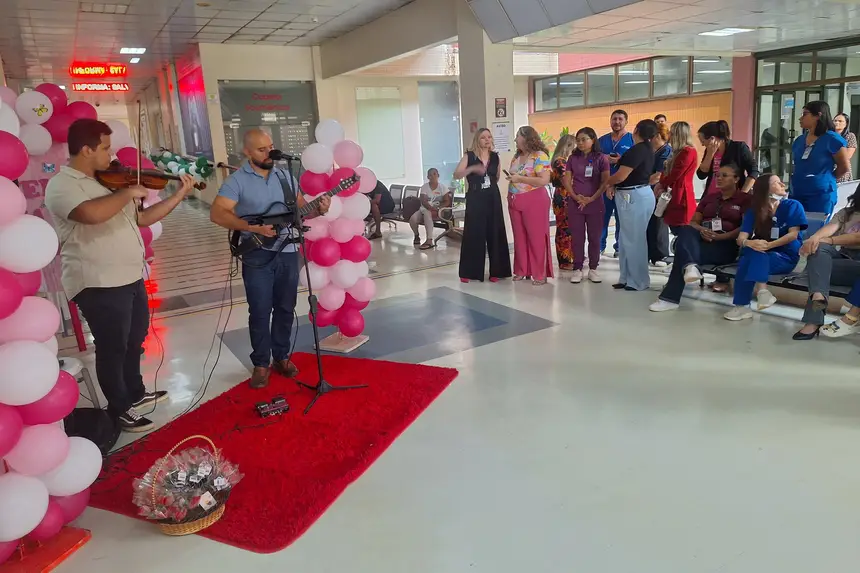 Apresentação musical marcou Dia das Mães no HRBA