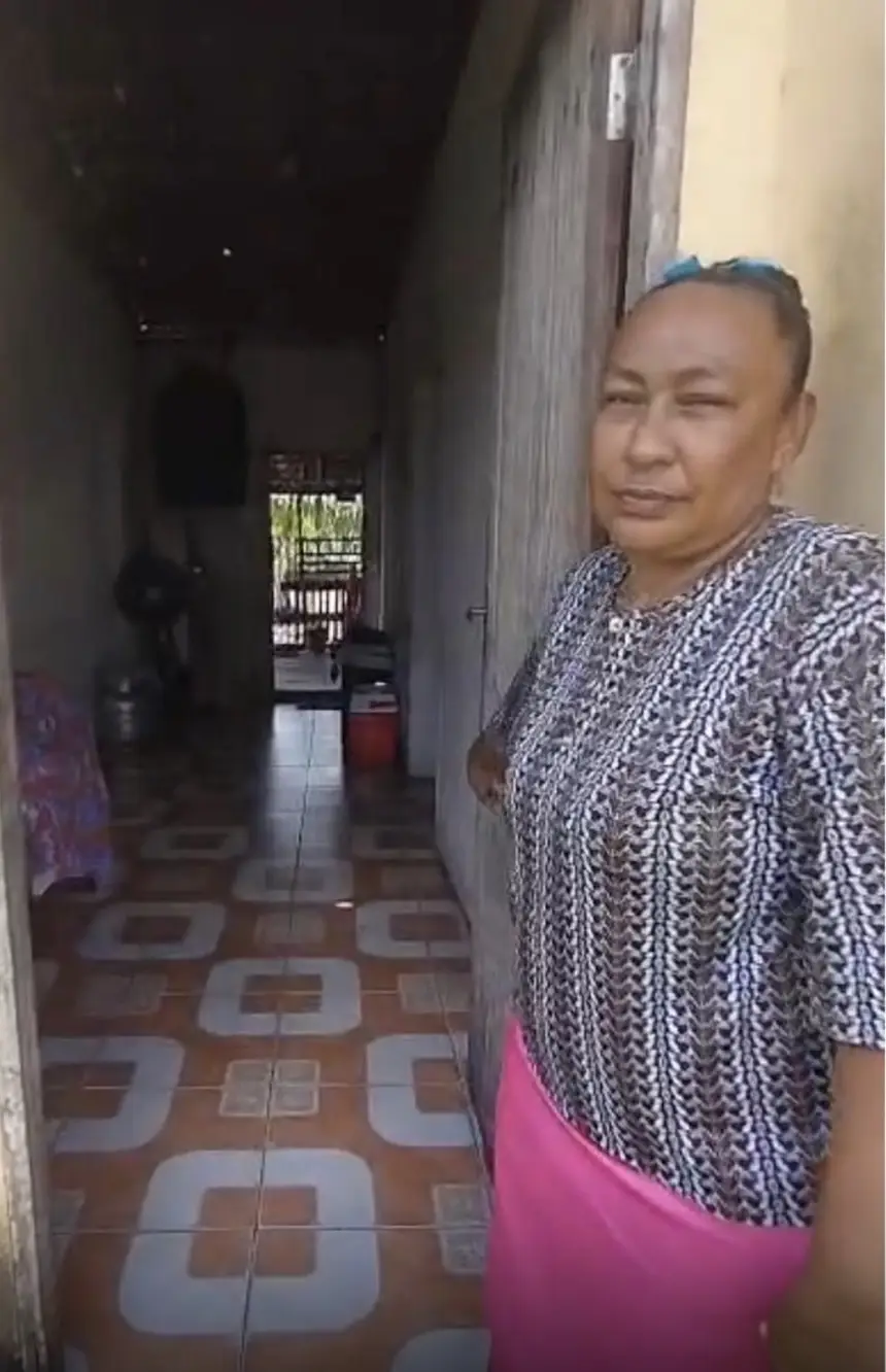 Janete na casa nova 