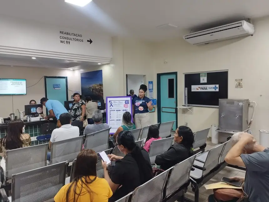Usuários do (HRSP) em Marabá, participaram de palestra educativa sobre doenças inflamatórias intestinais durante ação da campanha Maio Roxo.