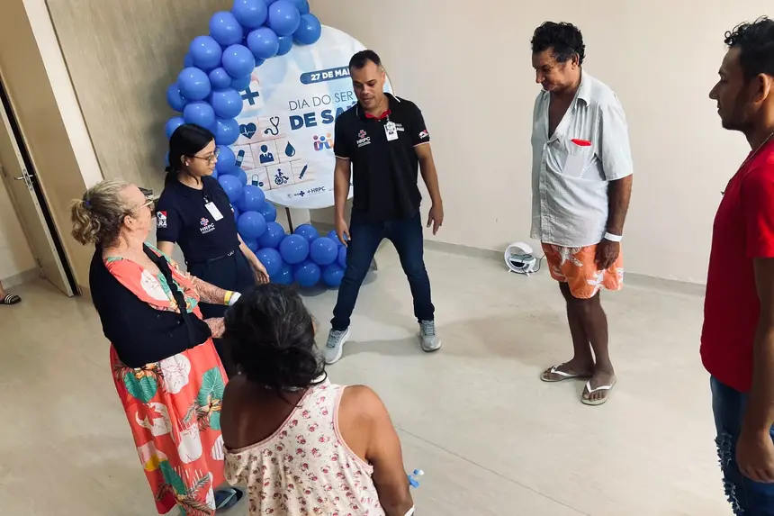 Participantes em um momento de descontração e muita alegria 