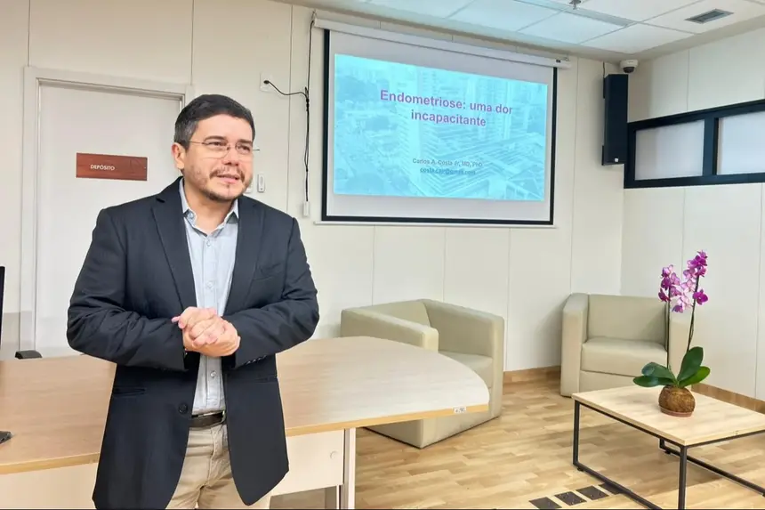 Médico Fisiatra Carlos Costa abordou sobre o tratamento da dor crônica