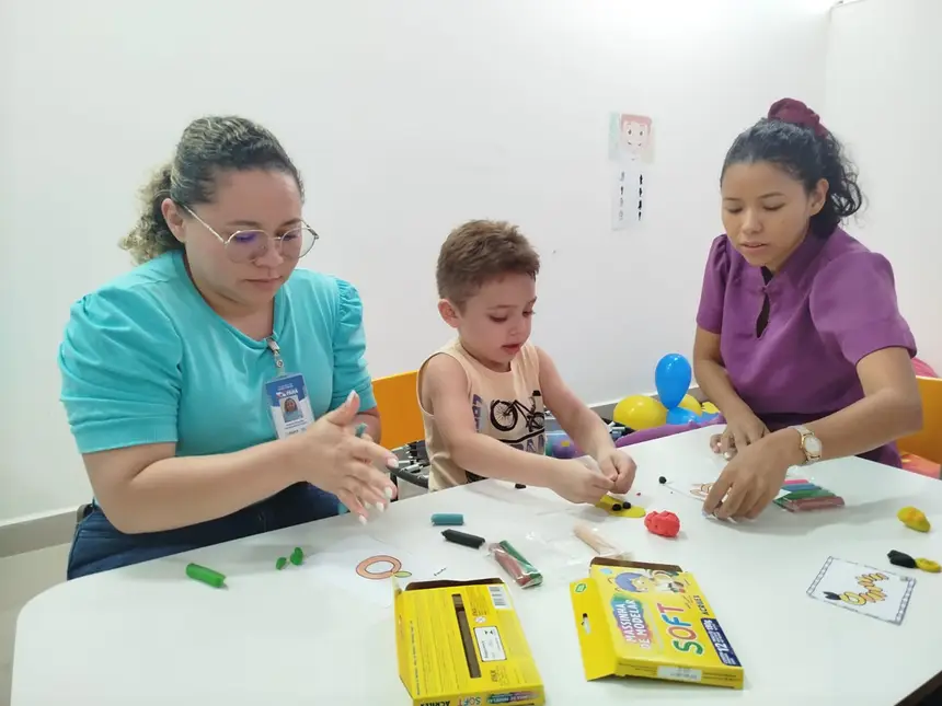 Atividades terapêuticas são desenvolvidas de forma personalizada, respeitando as necessidades de cada criança atendida