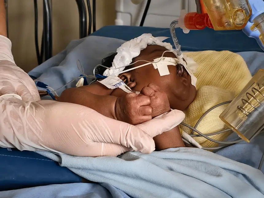 Assistência humanizada na UTI Pediátrica do HRAS devolve esperança às famílias