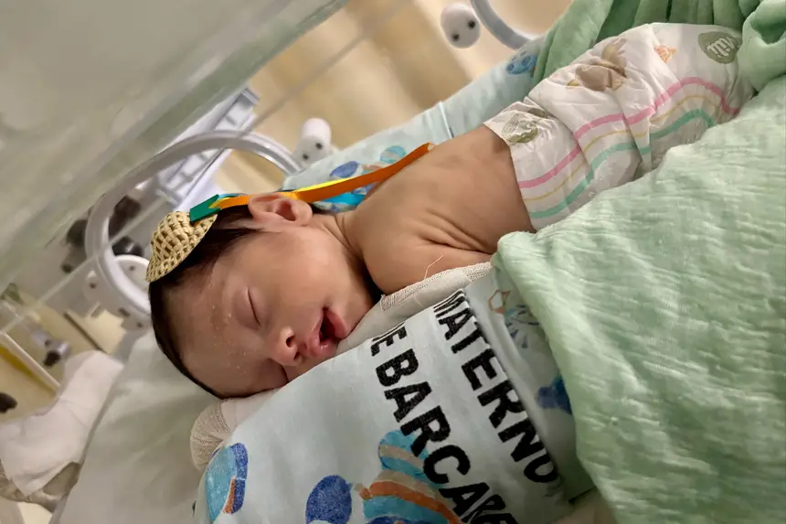 Ação envolveu recém-nascidos internados na UTI e UCI Neonatal