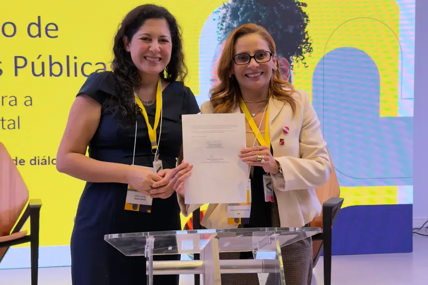 Vera Oliveira, Head of Education, Americas (ASSOCIAÇÃO CONSELHO BRITÂNICO – ACB) e Marilda Braga, secretária de Estado de Articulação da Cidadania