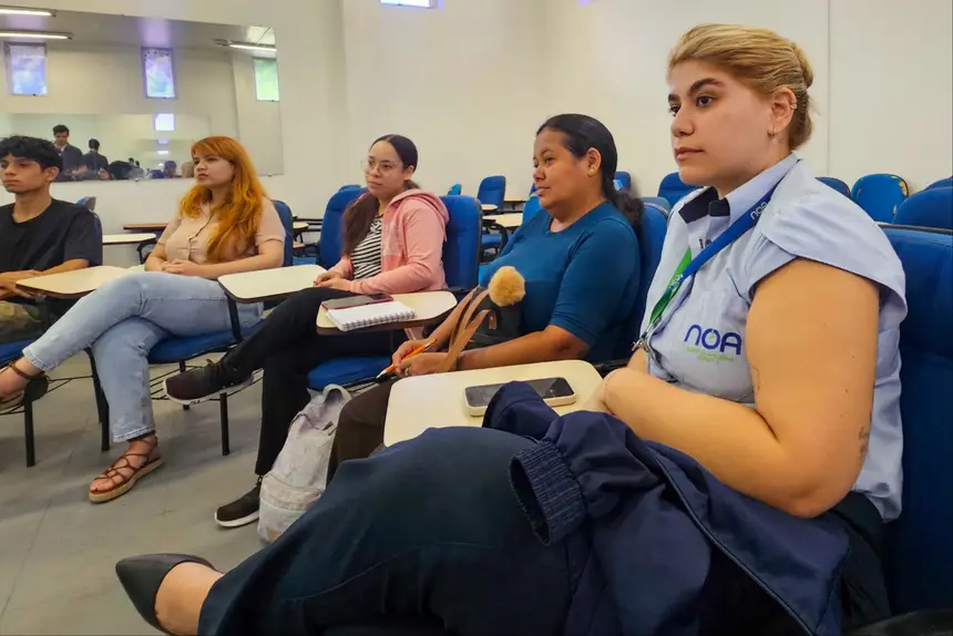 Funcionários do aeroporto participaram da formação