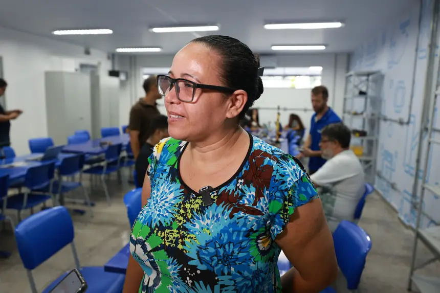 Andrea Mendes - mãe de aluno