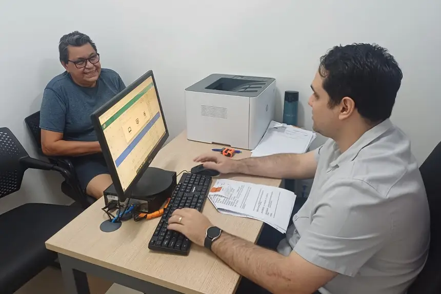 Foto: Divulgação João Pereira durante a consulta médica na Policlínica