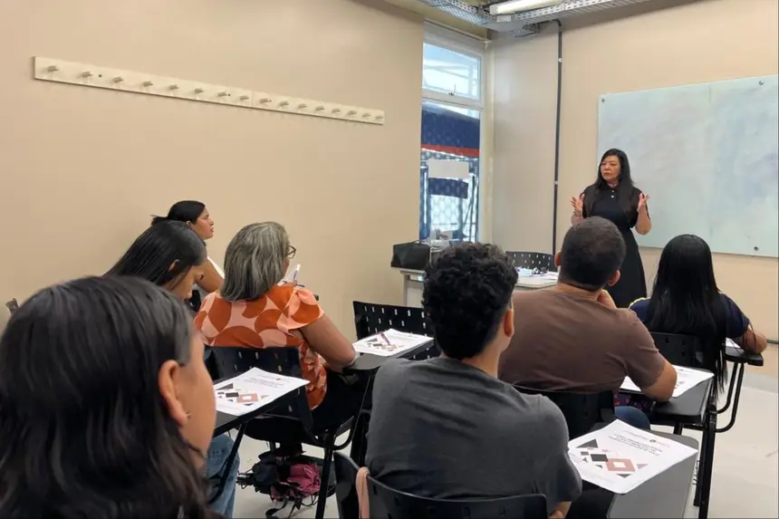 Curso "Empregabilidade: O que o Mercado de Trabalho Espera de Você", na Usina da Paz Jurunas Condor