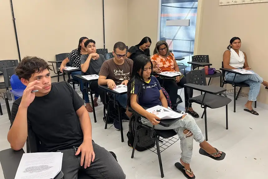 Curso "Empregabilidade: O que o Mercado de Trabalho Espera de Você", na Usina da Paz Jurunas Condor
