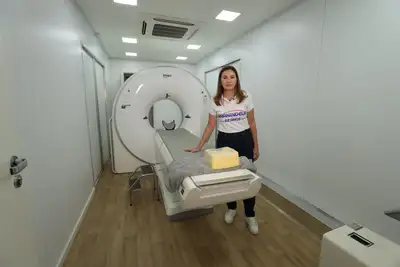 galeria: Vice Governadora Hana visita tomógrafo móvel