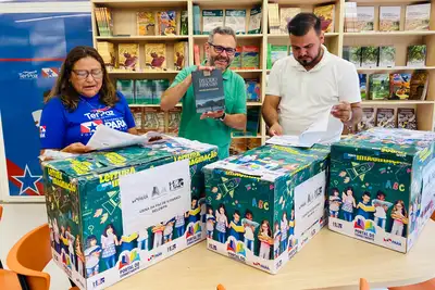 notícia: Ioepa reforça incentivo à leitura com a doação de 185 livros à Usina da Paz Icoaraci/Outeiro