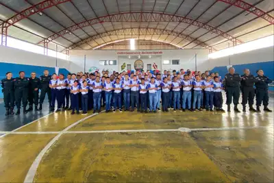 notícia: Polícia Militar realiza em Soure formatura de mais 79 membros do 'Cidadão PMZito'
