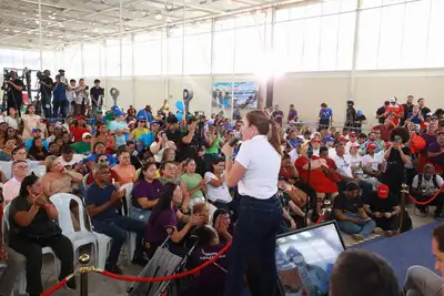 galeria: AGENDA HANA GHASSAN Visita Carreta Acai Tec 