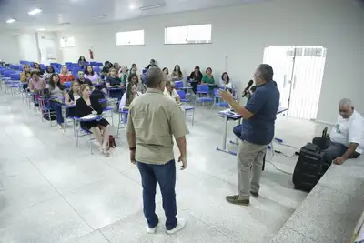 notícia: Diretoria Regional Belém 5 reúne lideranças escolares para planejar ano letivo e premiar escolas alfabetizadoras