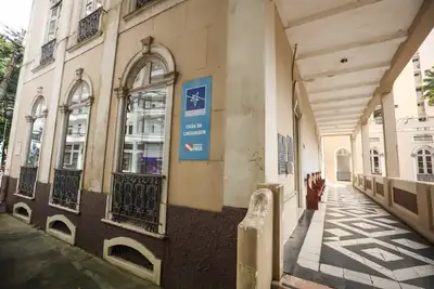 notícia: Exposição “Ruas que contam, rios que ecoam” leva arte periférica e audiovisual à Casa da Linguagem, em Belém