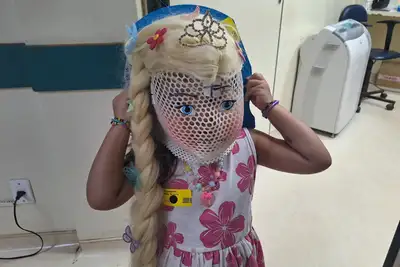 notícia: Inspiradas em personagens lúdicos, máscaras auxiliam crianças em tratamento contra câncer no Hospital Regional de Santarém